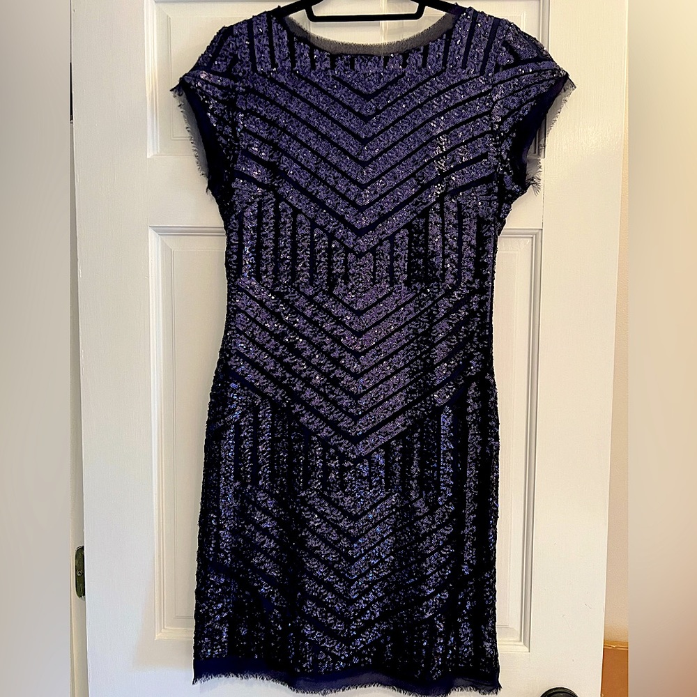 Vince Camuto navy blue sequin T-shirt dress